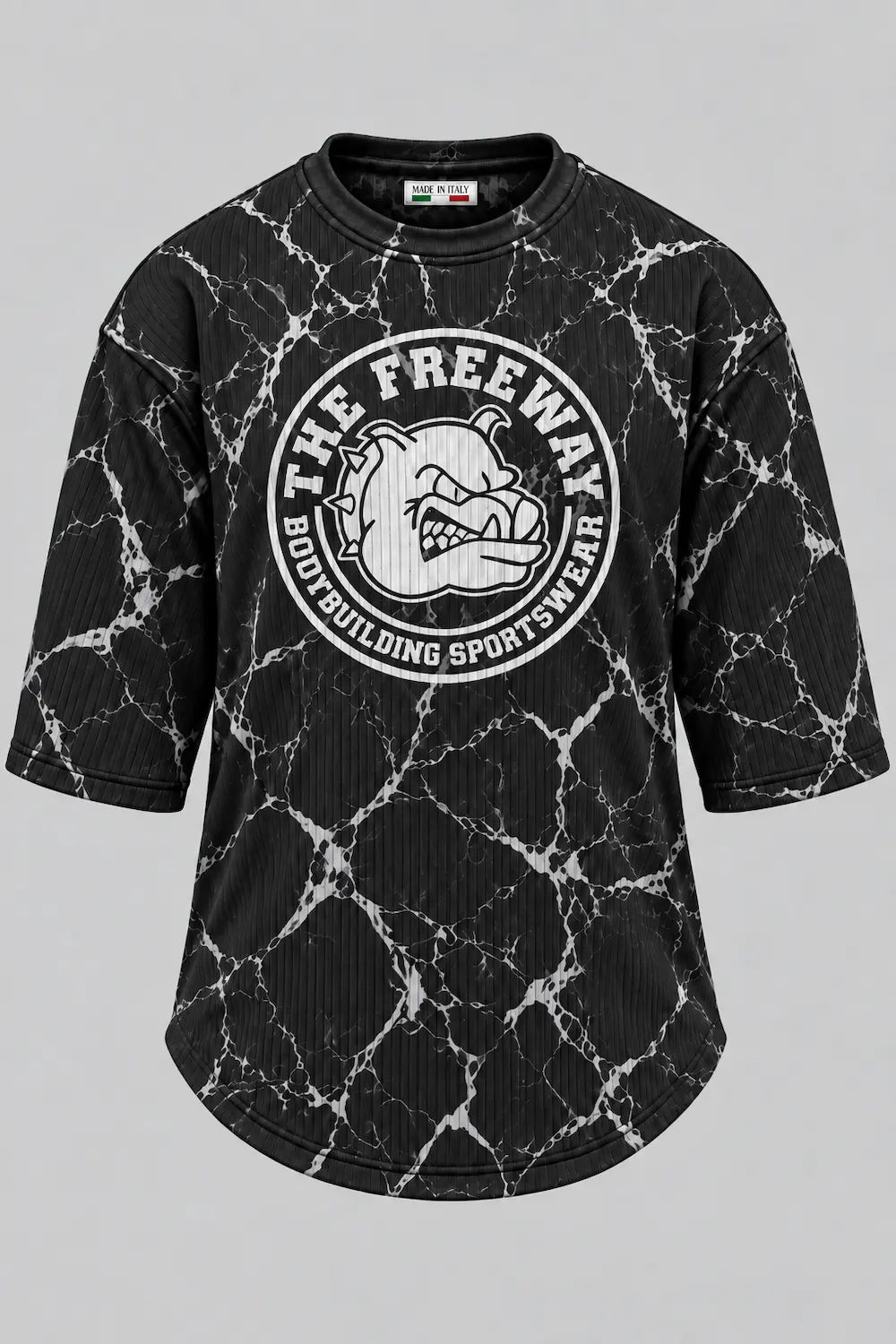 Modello uomo con Rag Top bodybuilding nera marmorizzata Thefreeway Art. 2272 vista frontale con grande logo bianco sul petto